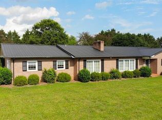 2186 State Highway 16 N, Taylorsville, NC 28681
