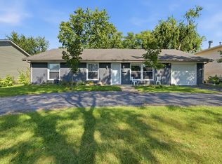7927 Sherwood Cir N, Hanover Park, IL 60133