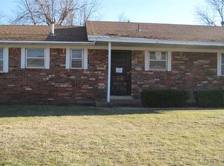 2027 W Wisconsin Ave, Chickasha, OK 73018