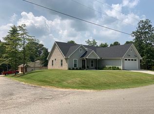 17 Lyndhurst Dr, Bella Vista, AR 72714