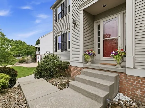333 Warrick Dr, Seven Fields, PA 16046