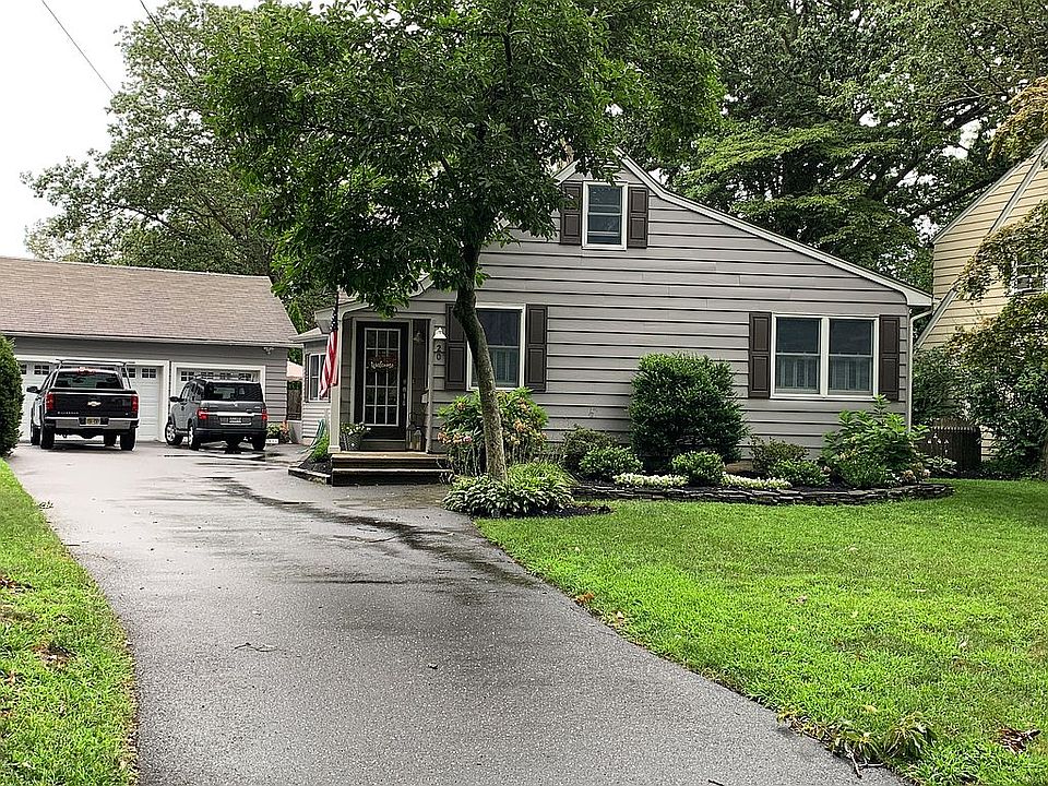 2nd image of 20 Cedar Dr