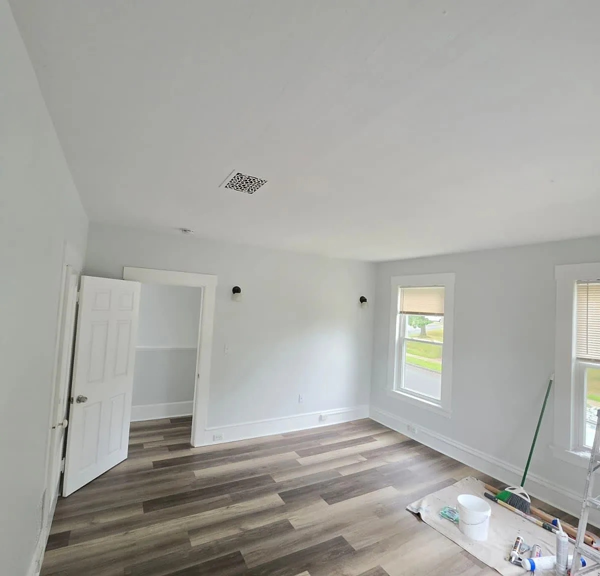 4 bed, 2.0 bath, 1603 sqft, $3,000 — Photo 4