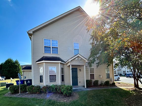 3rd image of 4348 Bastille Dr