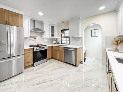 1823 Ryder St #1FAM, Brooklyn, NY, 11234