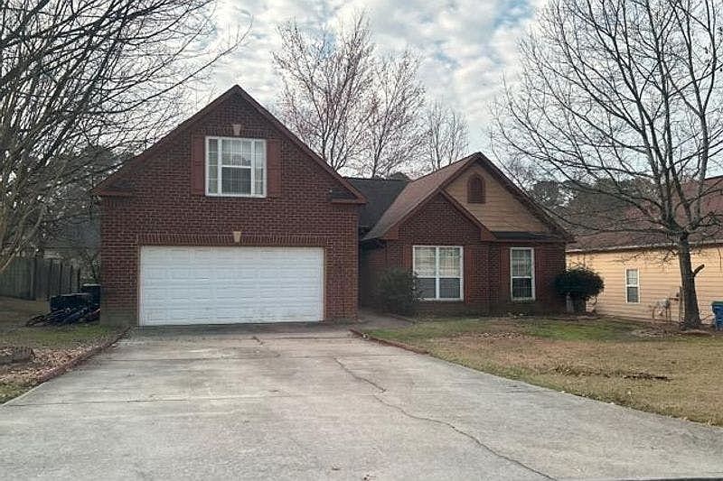 1st image of 715 New Magnolia Ct