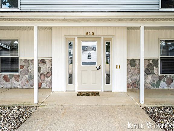 2nd image of 613 Trinity Dr Unit 2