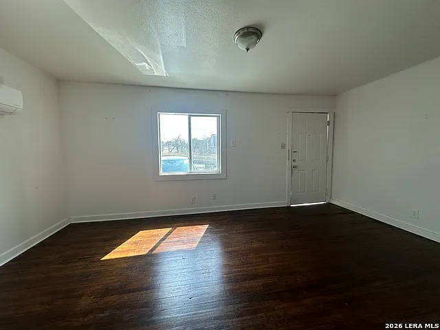 417 Eleanor Ave #2 — Photo 6
