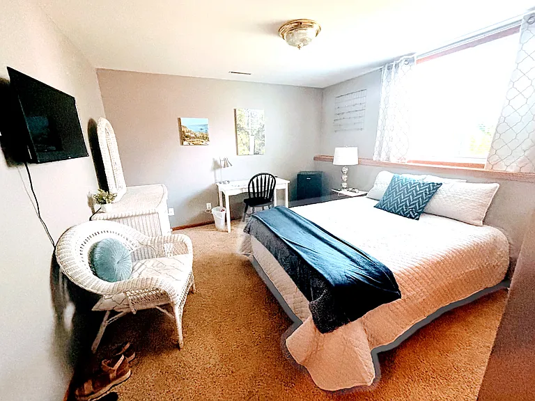 631 S Burr Oak Ave — Photo 4