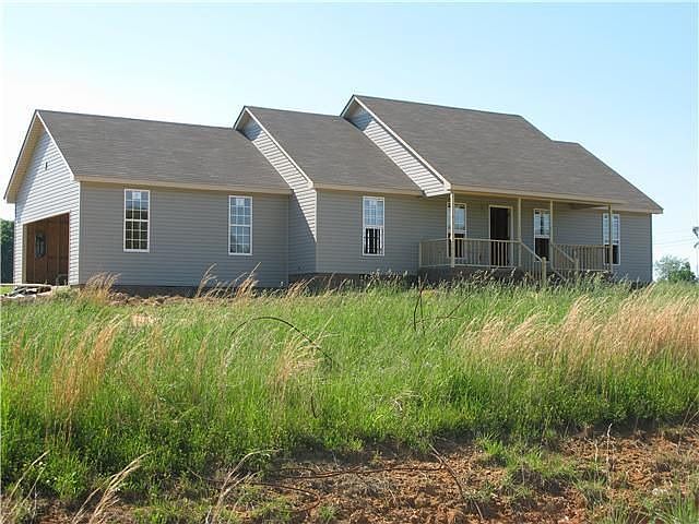 2nd image of 3 Aspen Hills Dr