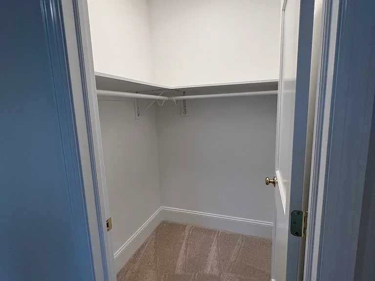 210 Elmwood Ave — Photo 7