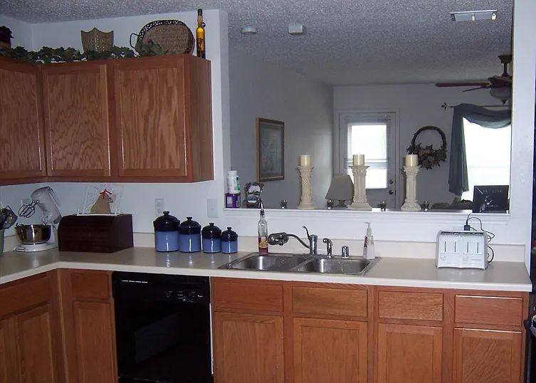 3 bed, 1321 sqft, $1,500 — Photo 4