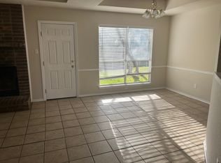 1712 Parkwood Dr, Leander, TX 78641
