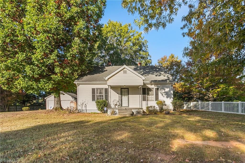 2240 Griffith Rd, Winston Salem, NC 27103 | MLS #1143376 | Zillow