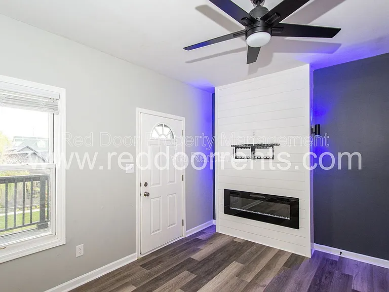 1329 E Market St #8 — Photo 4