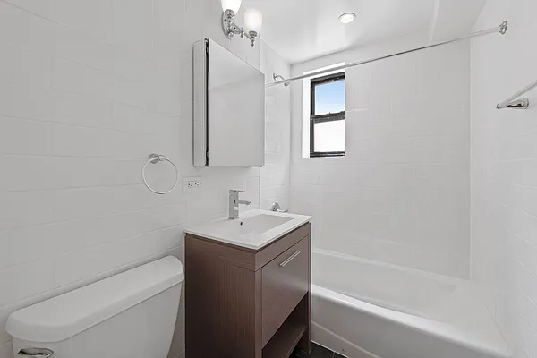 Rented by Keller Williams NYC | media 32