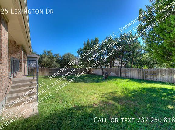 4th image of 225 Lexington Dr