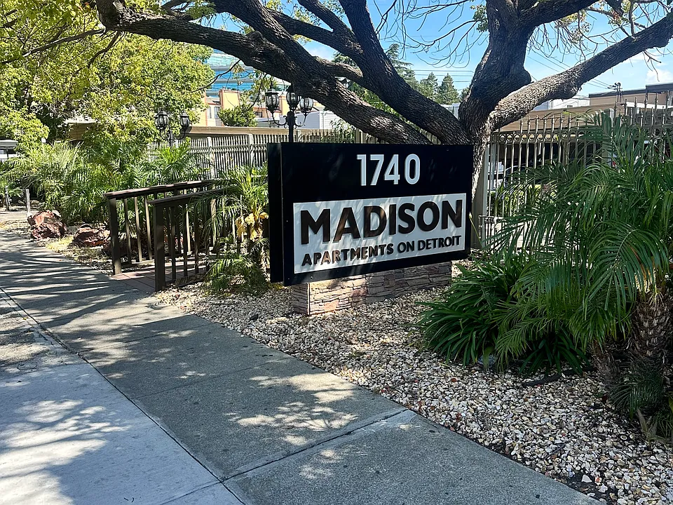 MADISON APARTMENT