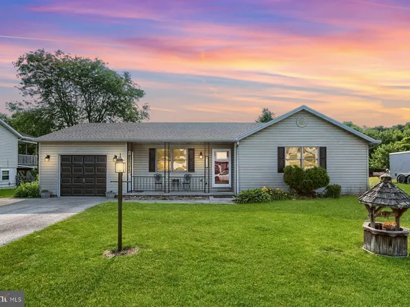 1060 Friar Run, Hanover, PA 17331