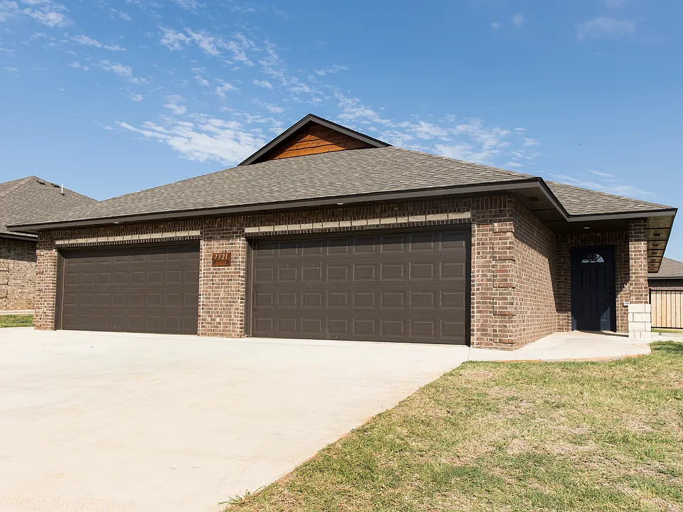 712 Jentry Dr
