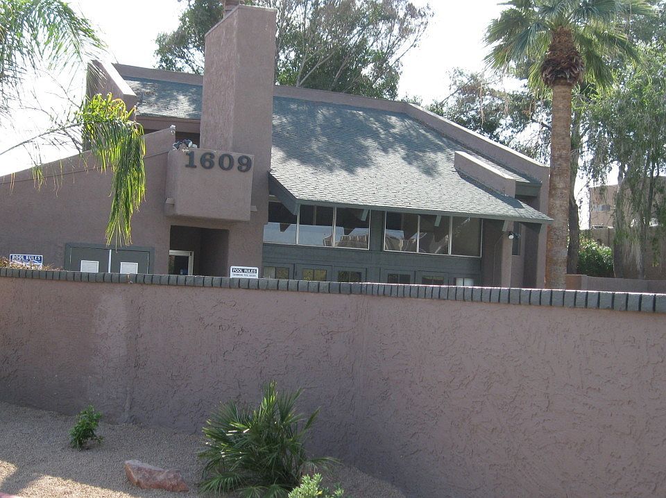 1st image of 1609 W GLENDALE Avenue #118