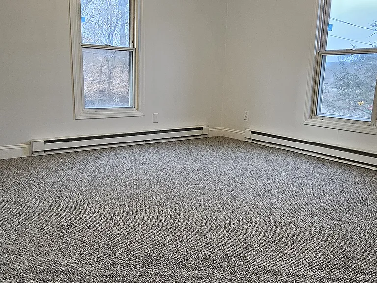 313 Grove St #1 — Photo 6