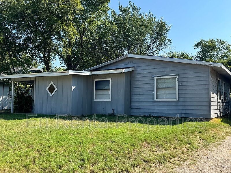 1st image of 2906 Birch Park Dr