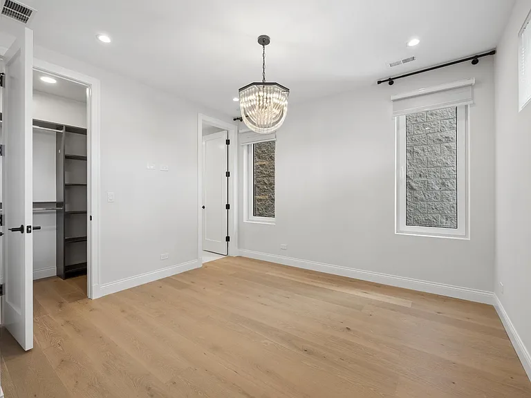 3739 N Clifton Ave #2 — Photo 23