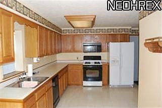 5th image of 1165 Noble St