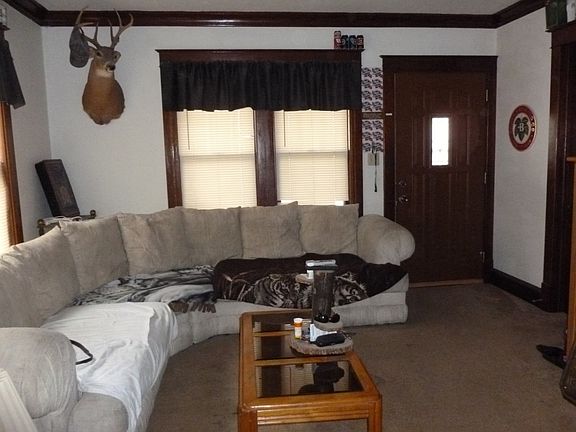 Find a large main level LR..