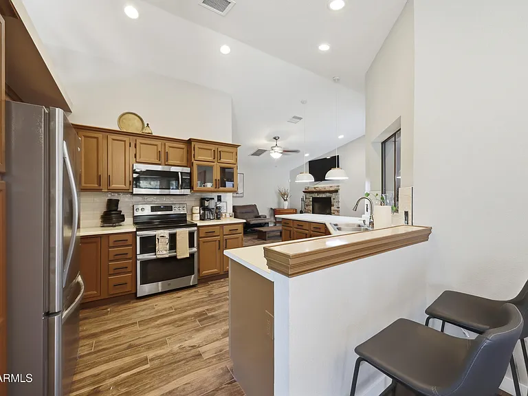 10432 W Avalon Dr — Photo 16