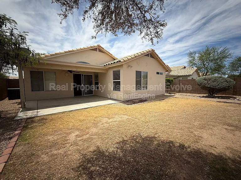 6814 W Louise Dr — Photo 25