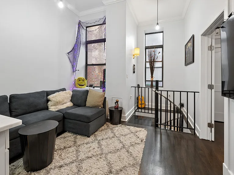 555 Lenox Ave #1B — Photo 2