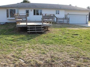 1904 Pasque Pkwy, Aberdeen, SD 57401