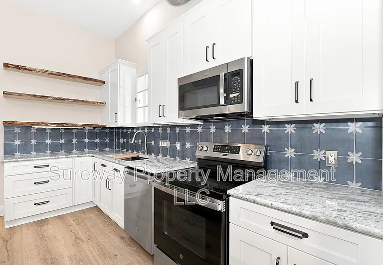 5565 Pennell Rd #2 — Photo 5