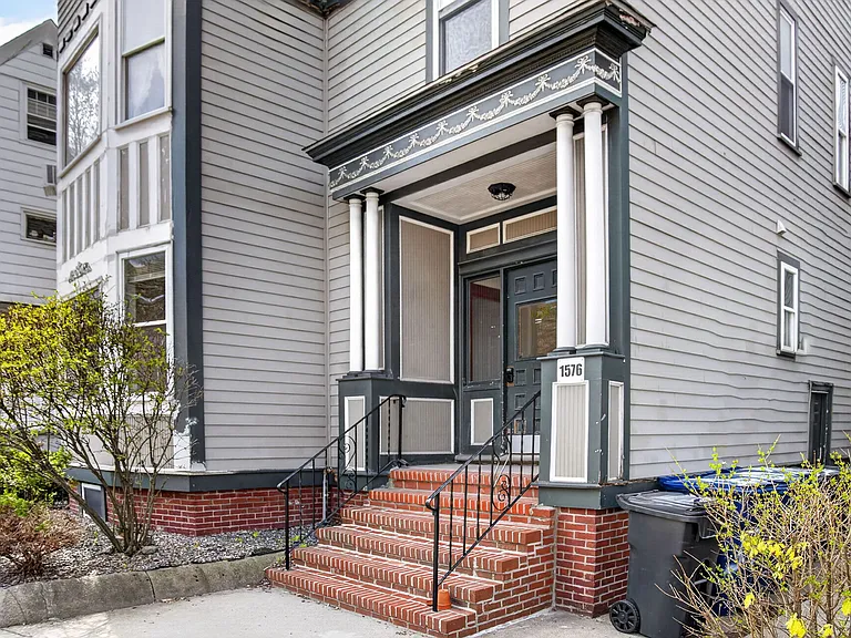 1576 Cambridge St #3L — Photo 18