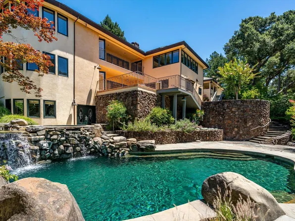 1910 Ridgeview Lane, St. Helena, CA 94574