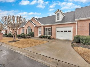 31 Somerset Ct, Hartwell, GA 30643
