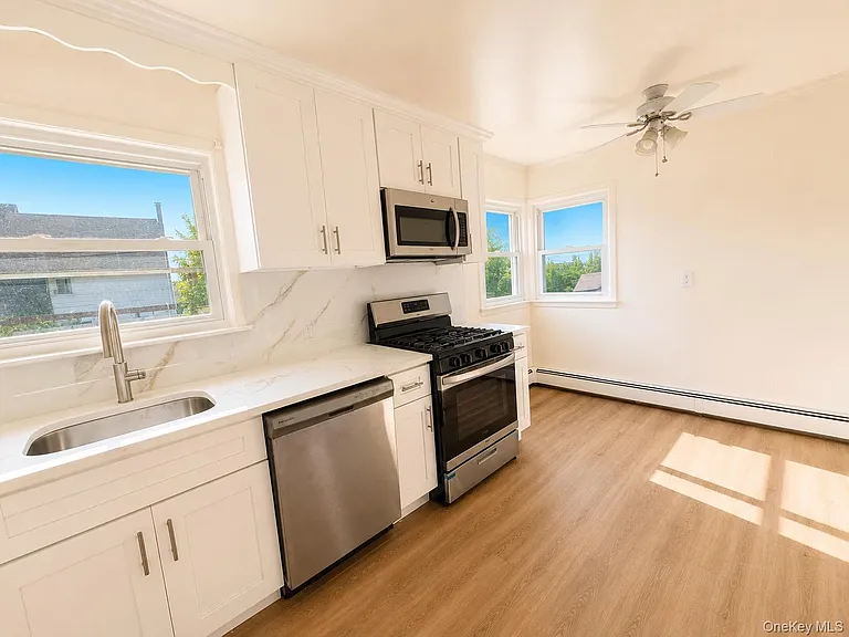 36 Forest Dr — Photo 3