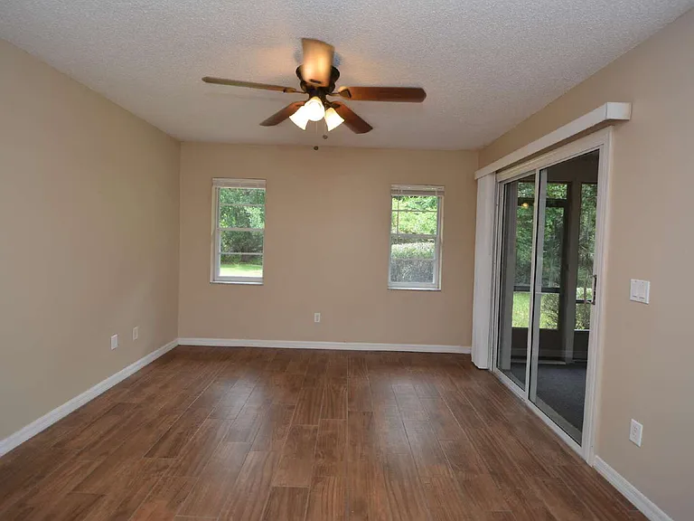 30 Farmsworth Dr #B — Photo 18