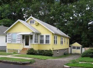 164 Derby Rd, Melrose, MA 02176