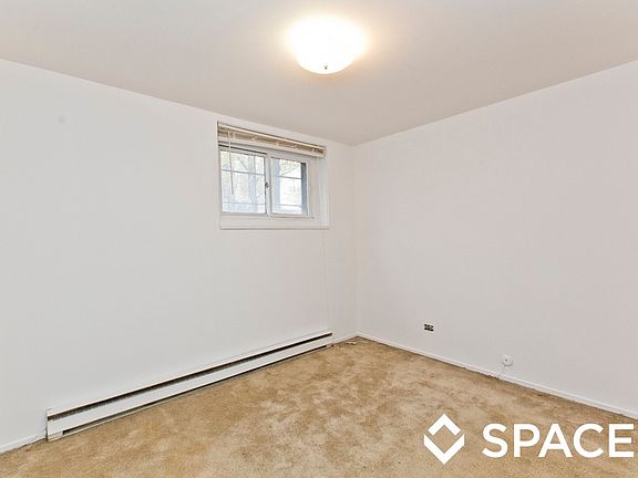 3rd image of 3456 N Elaine Pl #Gdn
