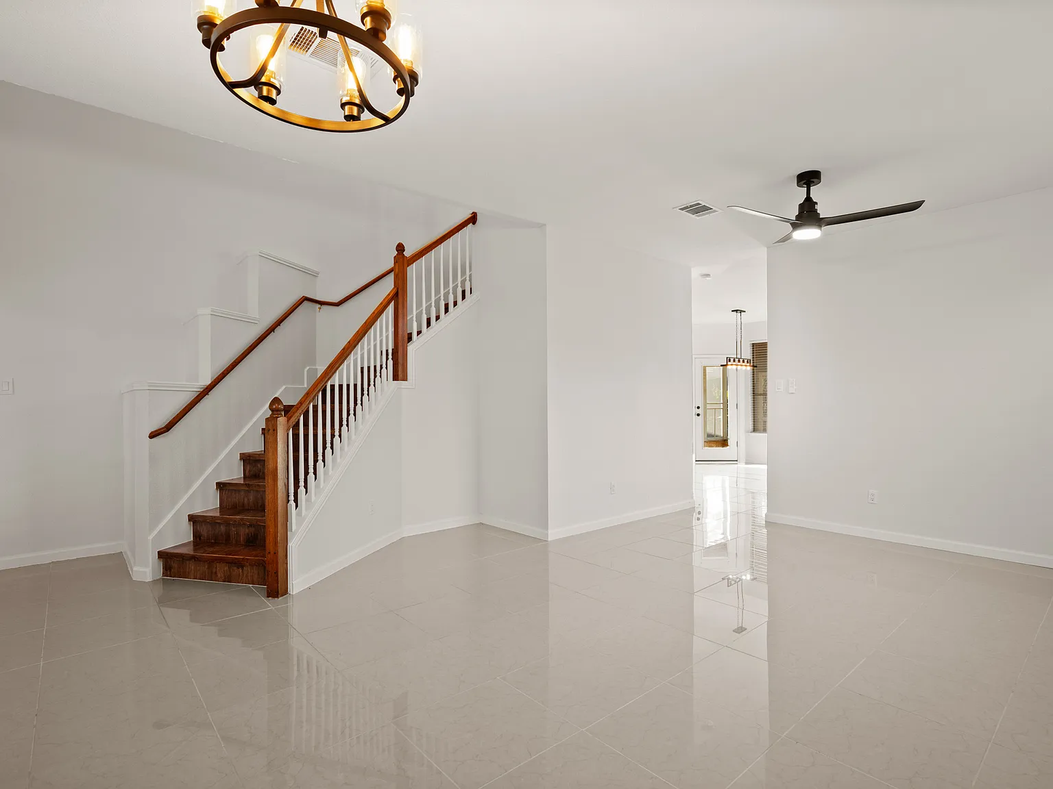 3 bed, 2.5 bath, 2446 sqft, $2,195 — Photo 1