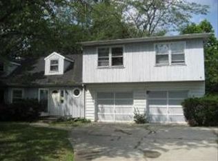 470 Pfingsten Rd, Northbrook, IL 60062