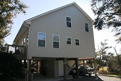 2nd image of 117 SE 8th St