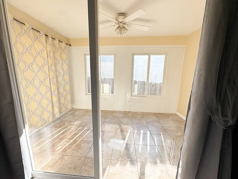 4108 Oak Ct — Photo 9