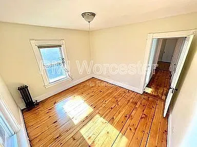 28 Wayne St — Photo 8