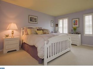 11 Foxboro Ct, Voorhees, NJ 08043