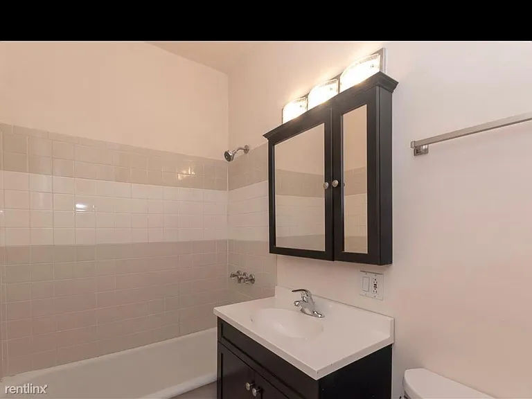 4500 N Hermitage Ave #3 — Photo 17