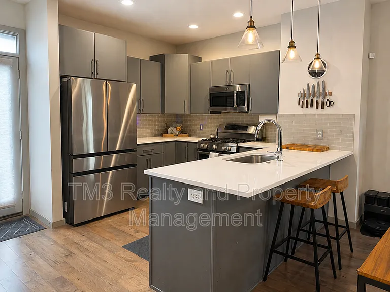 2436 Forest Ave — Photo 8